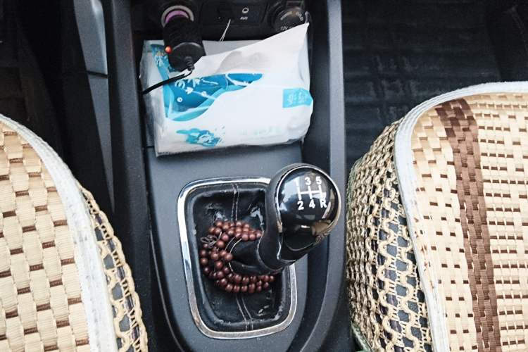 Used Changan CS35 2015 1.6L Manual Luxury Model China V Standard
