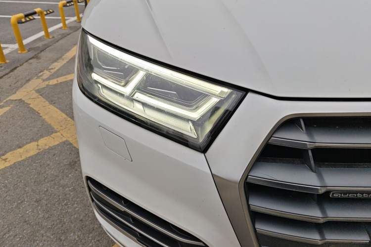 Used Audi Q5L 2020 Updated 40 TFSI Prestige Fashion Edition
