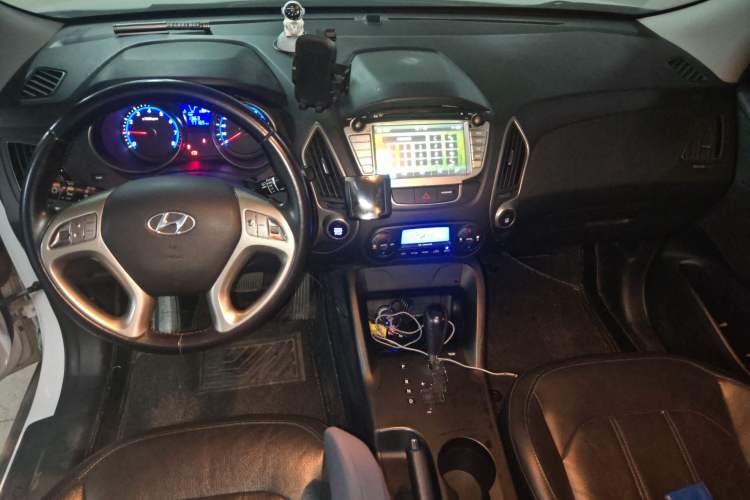 Used Hyundai ix35 2015 2.0L Automatic 2WD Smart Version China V Standard
