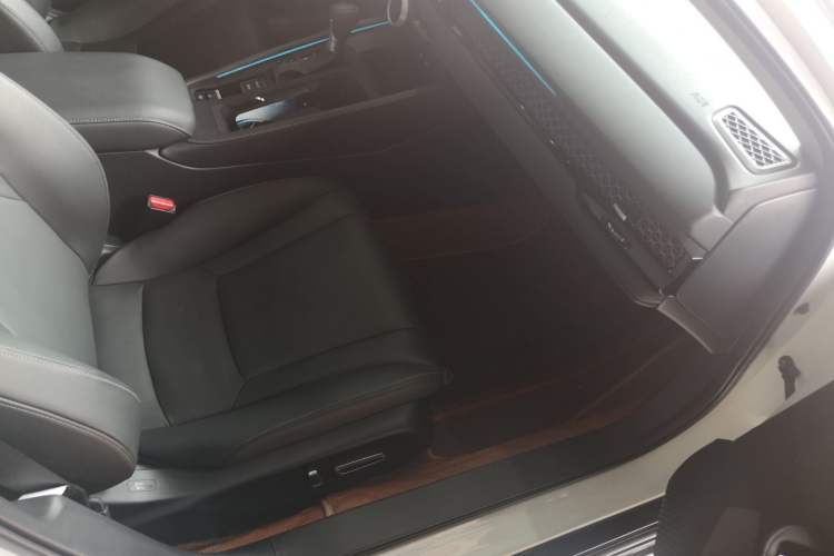 Used Honda Accord 2025 260TURBO Prestige Edition Right Front Seat