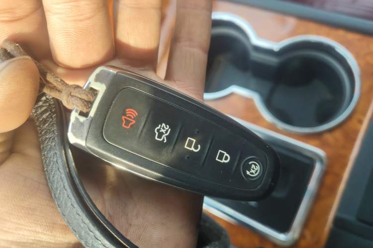 Used Lincoln Navigator 