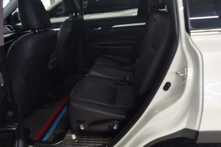 Used Toyota Highlander 2017 2.0T Four-Wheel Drive Luxury Edition 7 Seats
