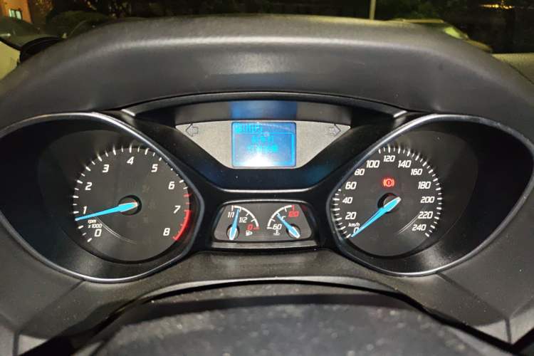 Used Ford Focus 2012 Sedan 1.6L Automatic Fashion Edition