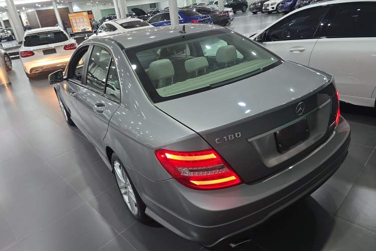 Used Mercedes-Benz C-Class 2013 C 180 Classic Grand Edition
