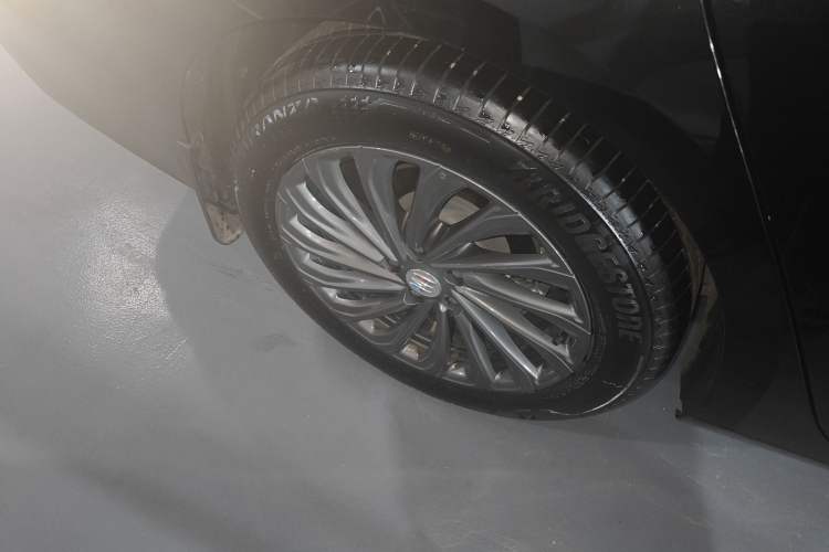 Used Buick LaCrosse 2025 28T Platinum Edition