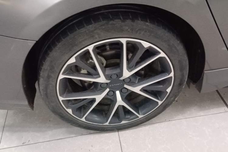 Used Lynk & Co 03 2021 1.5TD DCT Jing Champion Edition Right Rear Wheel Hub