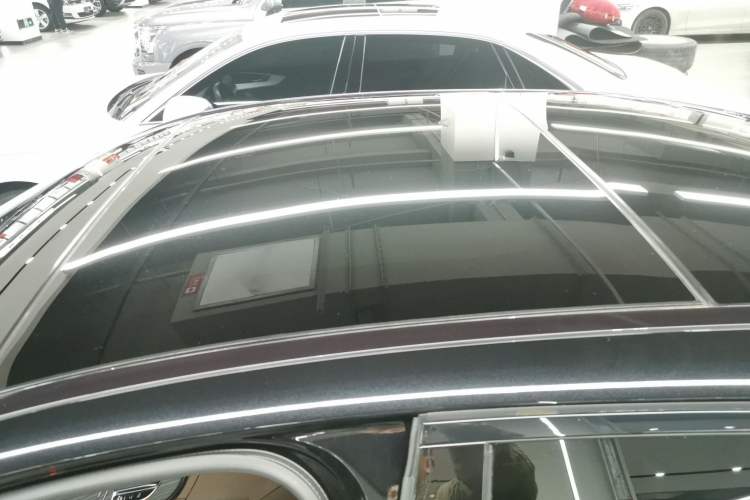 Used Mercedes-Benz E-Class New Energy 2021 E 350 e L Plug-in Hybrid Sports Sedan
