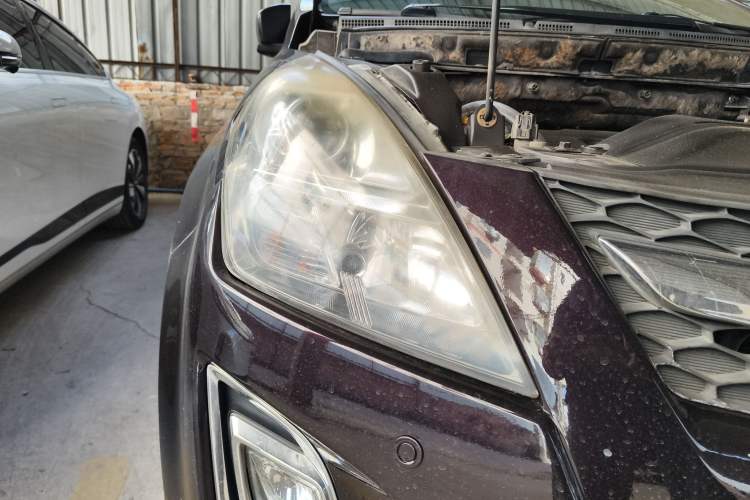 Used Mazda 8 2011 2.3L Deluxe Edition