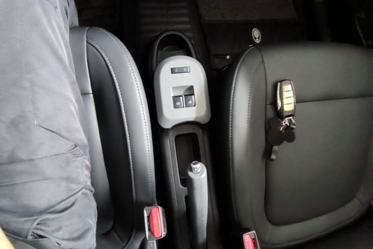 Used ORA Black Cat 2021 351 km Standard Version
