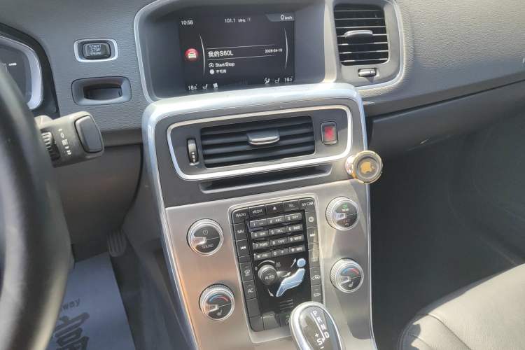 Used Volvo S60 2016 S60L T4 Zhiyuan Edition