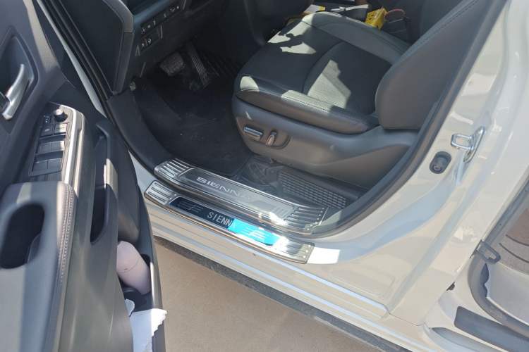 Used Toyota SIENNA 2024 2.5L Hybrid Prestige Deluxe Edition Driver Seat