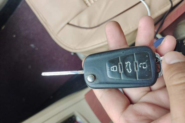 Used Roewe 350 2013 350C 1.5L Automatic Xunyue Edition Vehicle Key