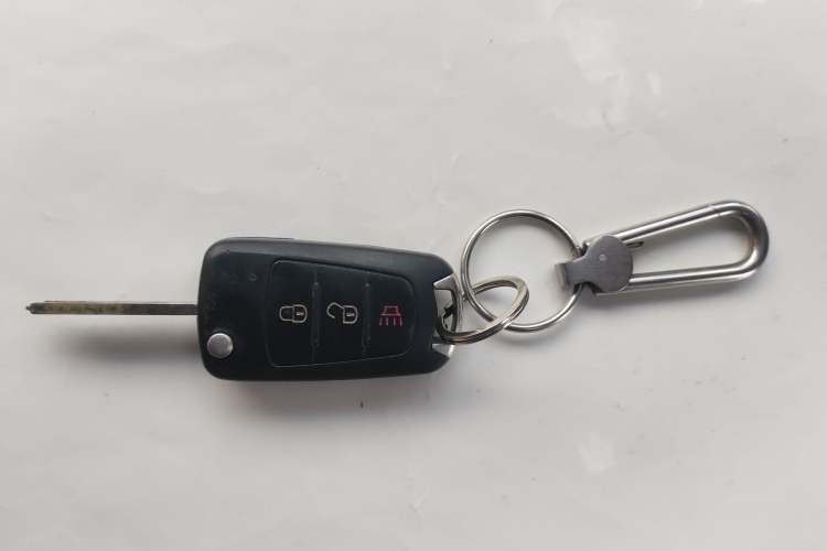 Used Great Wall Wingle 6 2017 2.4L Gasoline Two-Wheel Drive Elite Version 4G69 Vehicle Key