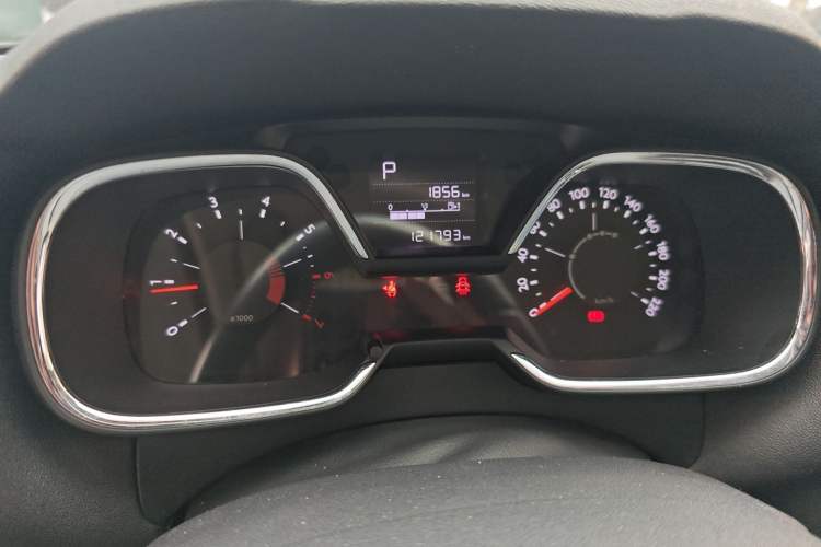 Used Citroen C4 Sega 2016 1.6L Automatic Luxury Model Odometer Close Up