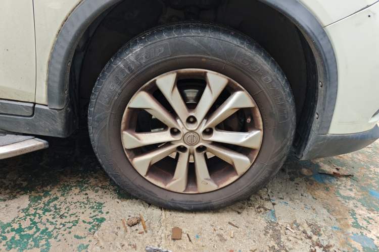 Used Nissan X-Trail 2014 2.0L CVT Comfort Edition 2WD Right Front Wheel Hub