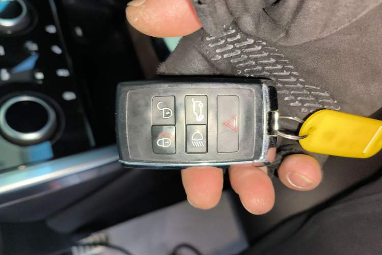 Used Land Rover Discovery Sport 2020 249 PS R-Dynamic Performance Tech Edition 7 Seats