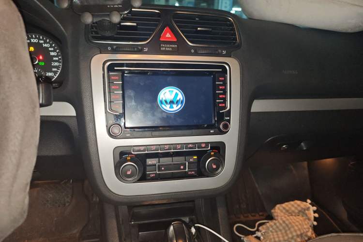 Used Volkswagen Scirocco 2010 2.0 TSI Luxury Edition Audio And AC Panel