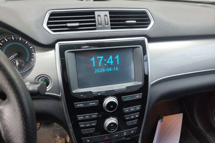 Used Haval H2 2016 Red-Label 1.5T Automatic Two-Wheel Drive Luxury Model
