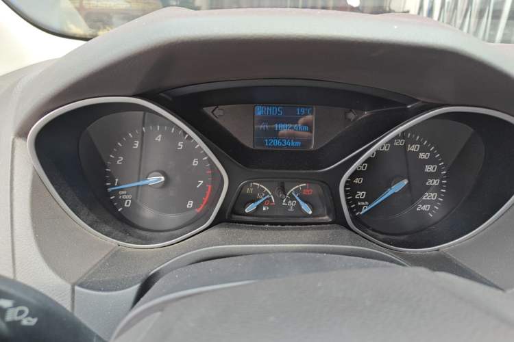 Used Ford Focus 2012 Sedan 1.6L Automatic Comfort Model
