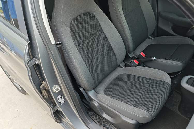 Used Leapmotor T03 2020 400 Lite Edition Right Front Seat