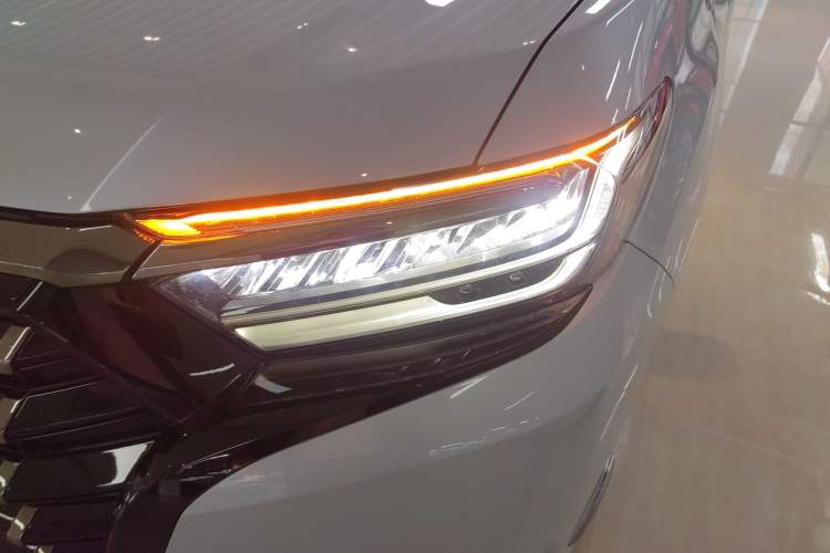 Used Honda Elysion 2024 2.0L eHEV Luxury Edition Left Front Headlight