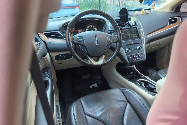 Used Lincoln MKC 2016 2.0T Two-Wheel Drive Luxury Edition