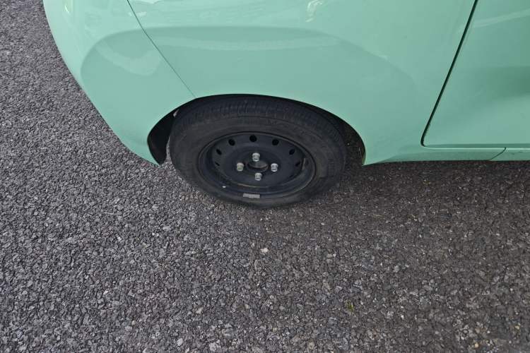 Used Chery New Energy QQ Ice Cream 2022 170km Sundae Phosphate Lithium-Ion