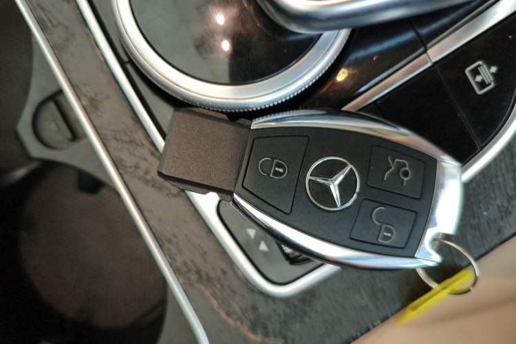 Used Mercedes-Benz C-Class 2015 C 200 L Sport Edition
