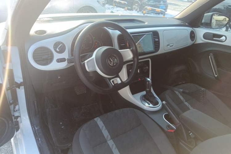 Used Volkswagen Beetle 2018 180TSI Yile Model Interior 2