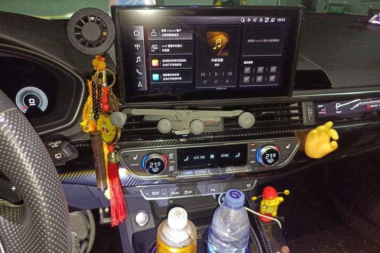 Used Audi A4 2021 Avant Futurist 40 TFSI Luxury Dynamic Model Audio And AC Panel