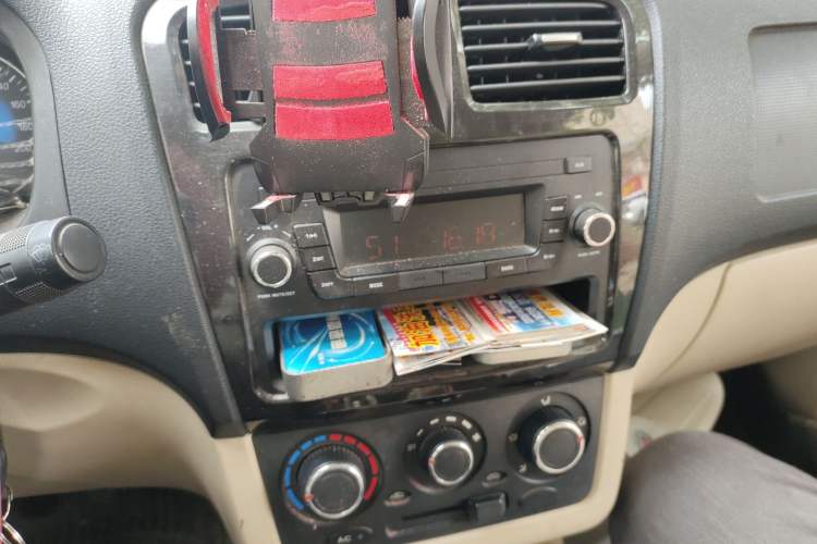 Used Dongfeng Fengon 370 2016 1.5L Manual Comfort Model 5 Seats