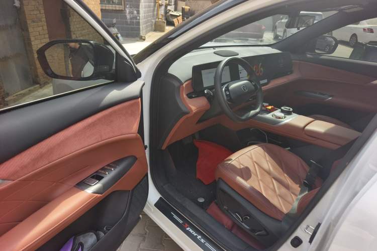 Used Changan CS75 PLUS 2025 4th Generation 1.5T New Blue Whale Smart Flagship Version