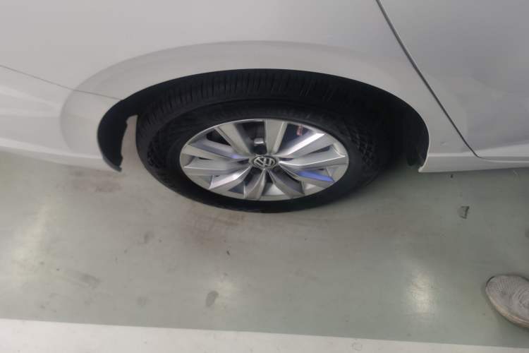 Used Volkswagen Lavida 2019 1.5L Automatic Fashion Edition China VI Exterior 5