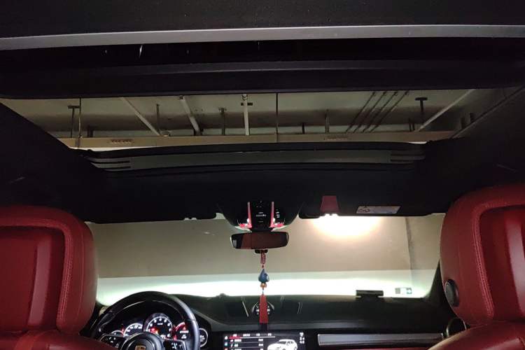 Used Porsche Cayenne 2023 Cayenne Coupé 3.0T Platinum Edition