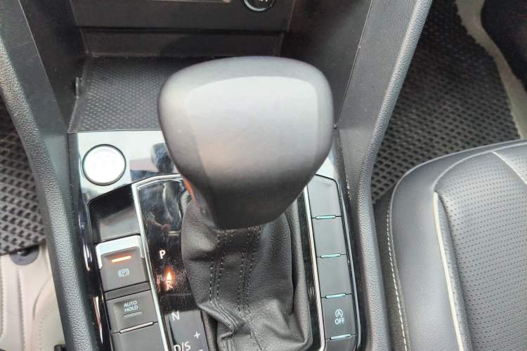 Used Volkswagen Tiguan L 2023 300TSI Automatic Two-Wheel Drive Smart Edition Gear Lever