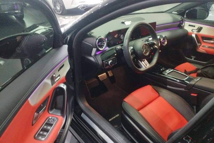 Used Mercedes-Benz A AMG 2025 AMG A 35 4MATIC Driver Seat