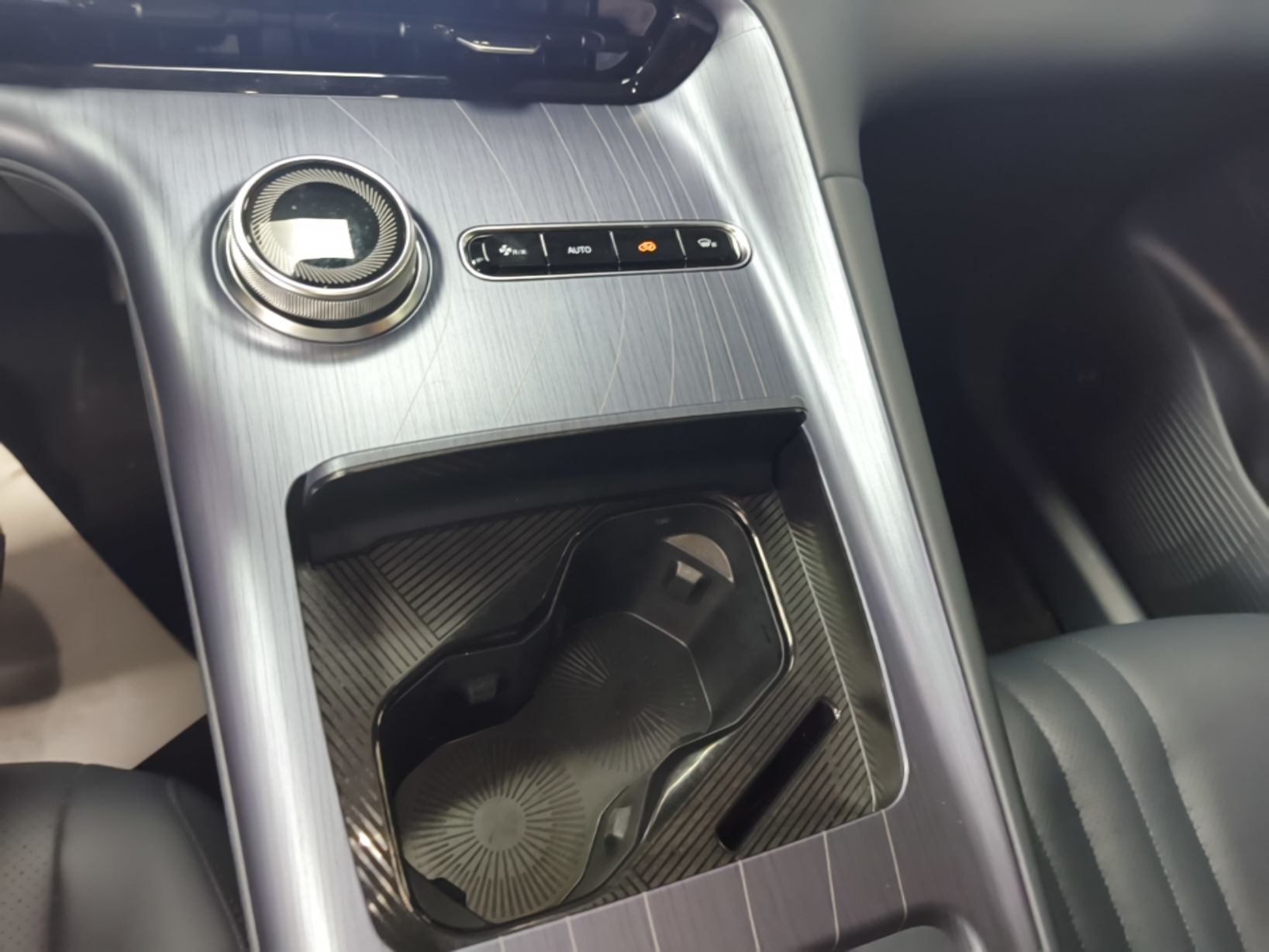 Geely Galaxy E5 2026 Model 610km Exploration+ Edition — снимка 18