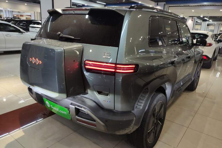 Used Formula Leopard Titanium 3 2025 501KM All-Wheel Drive Intelligent Driving Ultra Version
