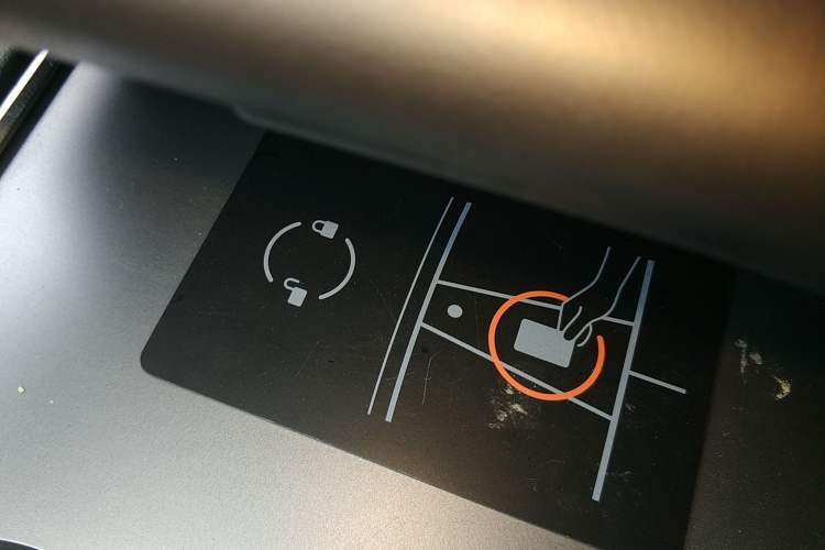 Used Tesla Model 3 2019 Standard Range Rear-Drive Upgraded Version Vehicle Key