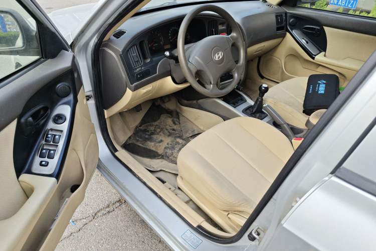 Used Hyundai Elantra 2011 1.6L Manual Comfort Version