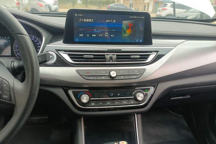 Used CHANGAN Ruicheng CC 2021 Blue Whale Edition 1.5T DCT Luxury Model Audio And AC Panel