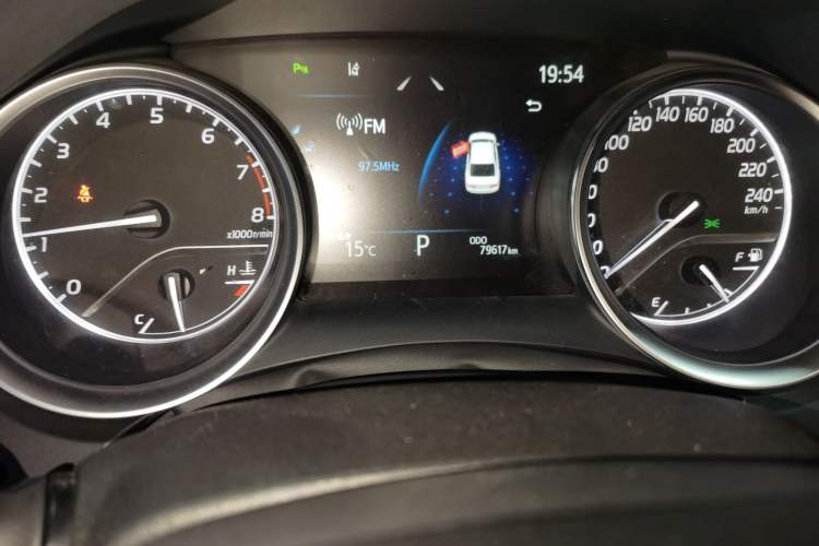 Used Toyota Camry 2021 2.0G Luxury Edition
