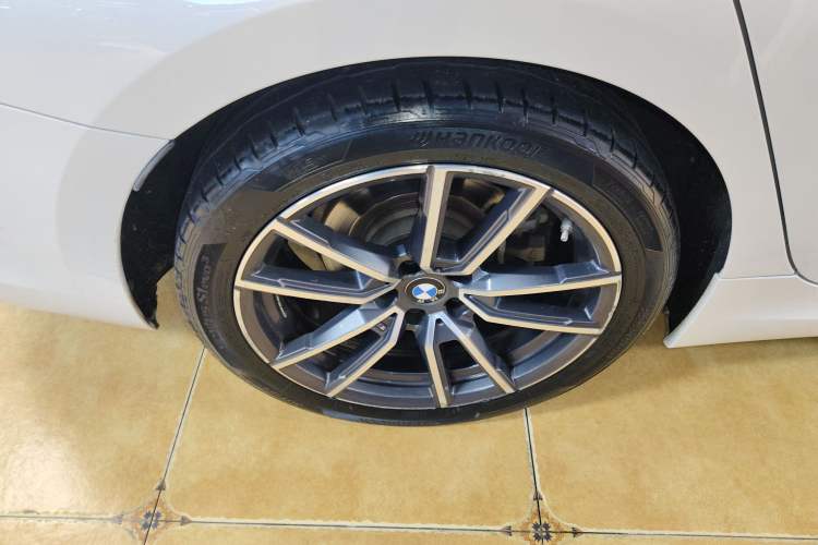 Used BMW 3 Series 2020 320Li M Sport Package Right Rear Wheel Hub