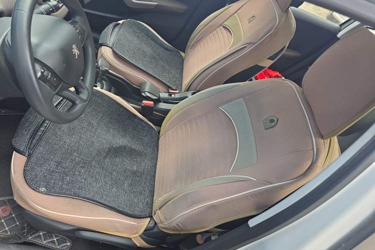 Used Peugeot 2008 2014 1.6L Automatic Fashion Edition Left Front Seat