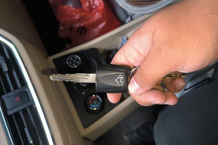 Used CHANGAN KUAYUE Xing V7 EV 2022 High-End Model with 240 km Vehicle Key