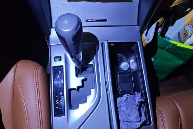 Used Toyota Camry 2012 Junrui 2.0S Radiant Edition
