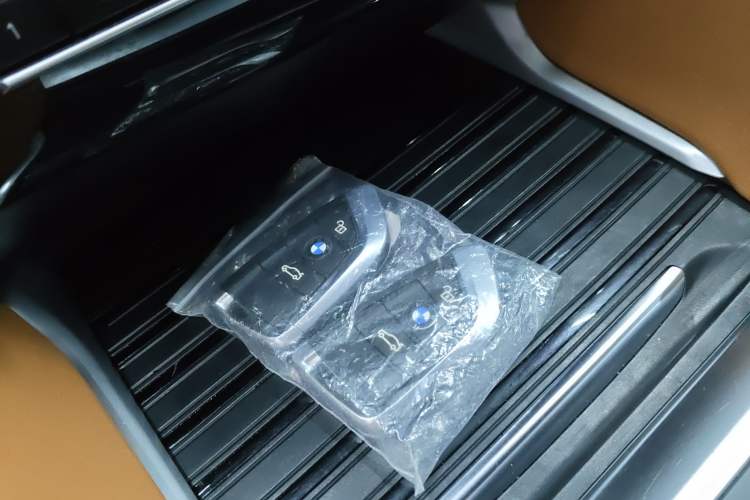 Used BMW X6 2015 xDrive35i Luxury Edition Vehicle Key