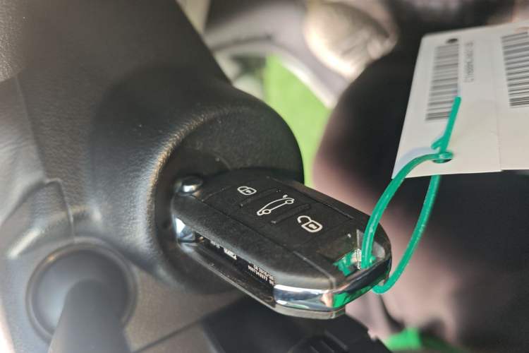 Used Peugeot 3008 2015 1.6THP Automatic Prestige Edition
