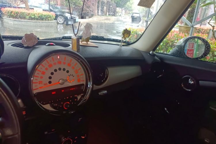 Used MINI 2011 1.6L ONE