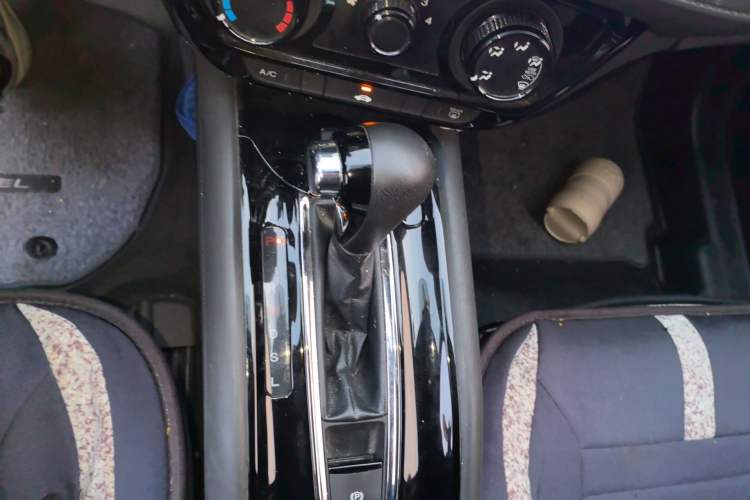 Used Honda Vezel 2017 1.8L CVT Front-Wheel Drive Pioneer Edition
